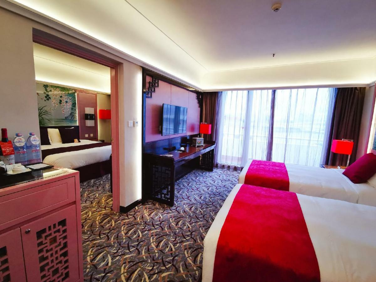 Hotel Riviera Макао Екстериор снимка